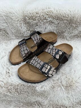 Birkenstock Gator Gleam Sandals NWOT